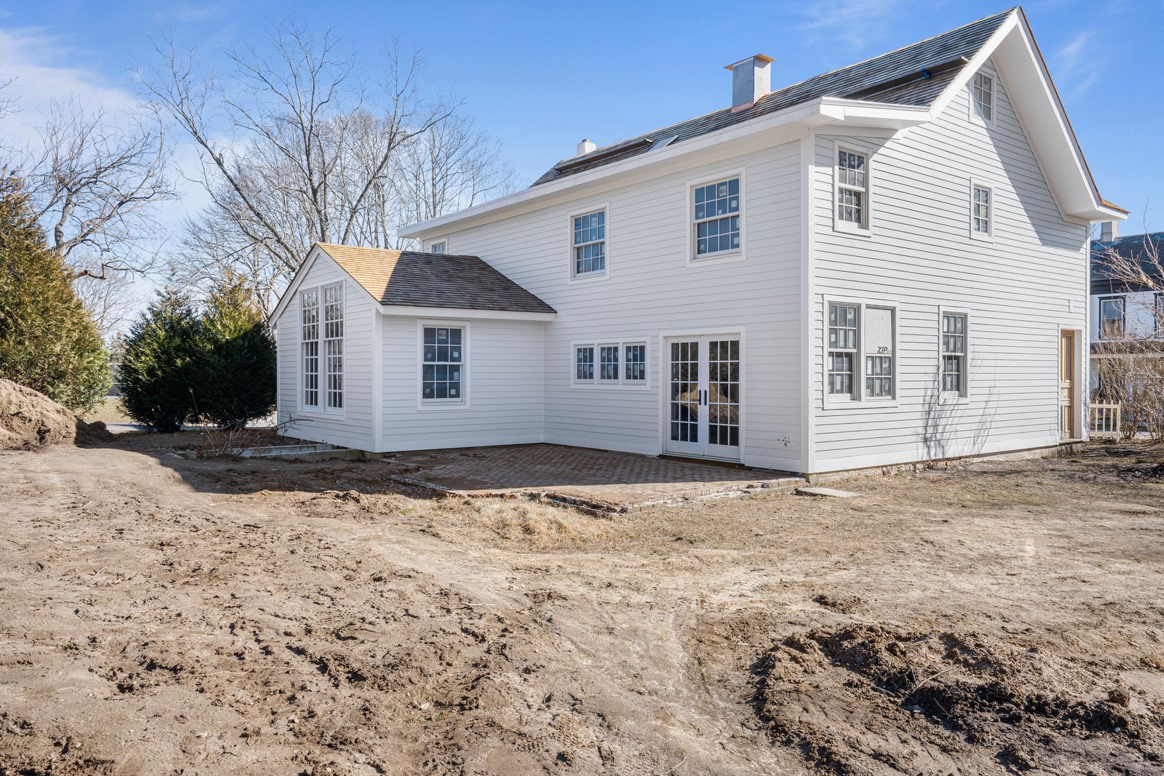 Classic cedar shingle roof 