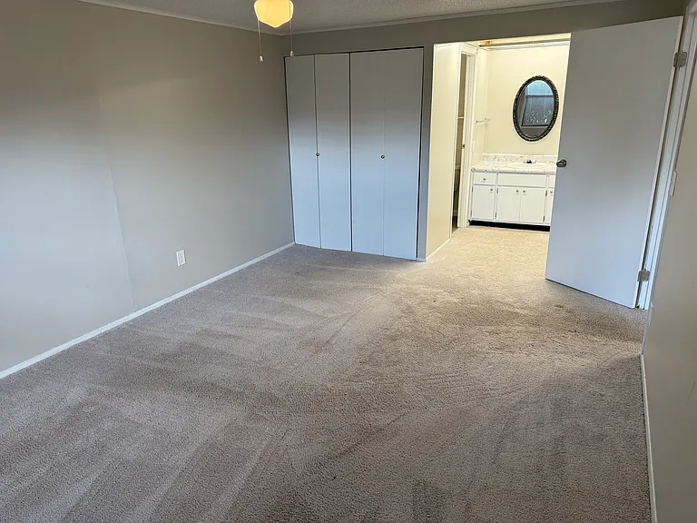 Lexington Woods — Photo 13