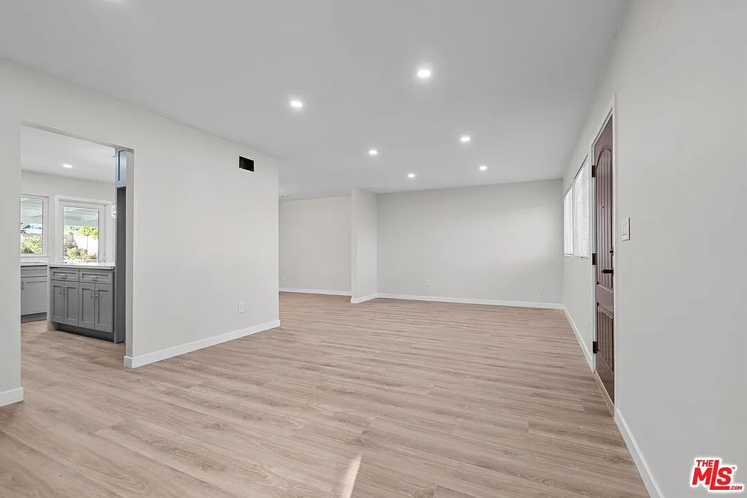 3 bed, 2.0 bath, 1475 sqft, $4,495 — Photo 4