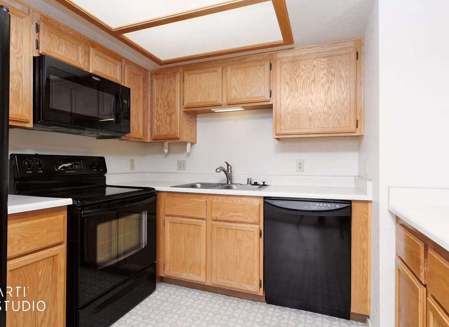 421 Mesa Blvd #201 — Photo 3