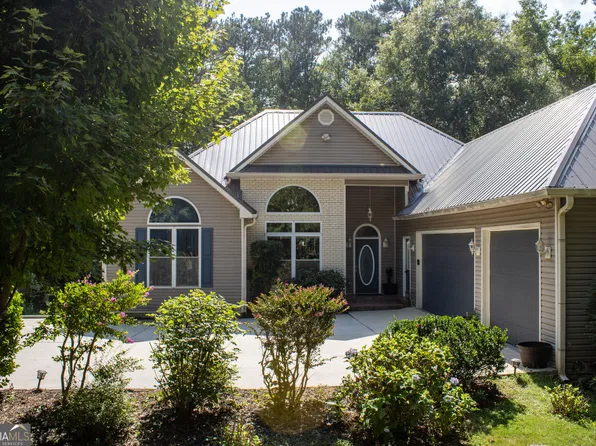 1724 Elks Club Rd, Covington, GA 30014