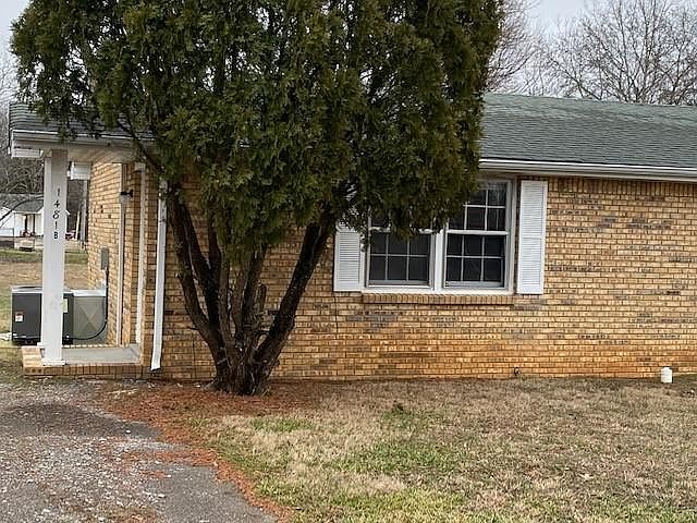 1st image of 1481 Craig Dr APT B