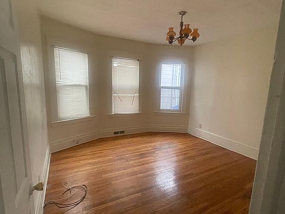 4th image of 129 Linwood Ave