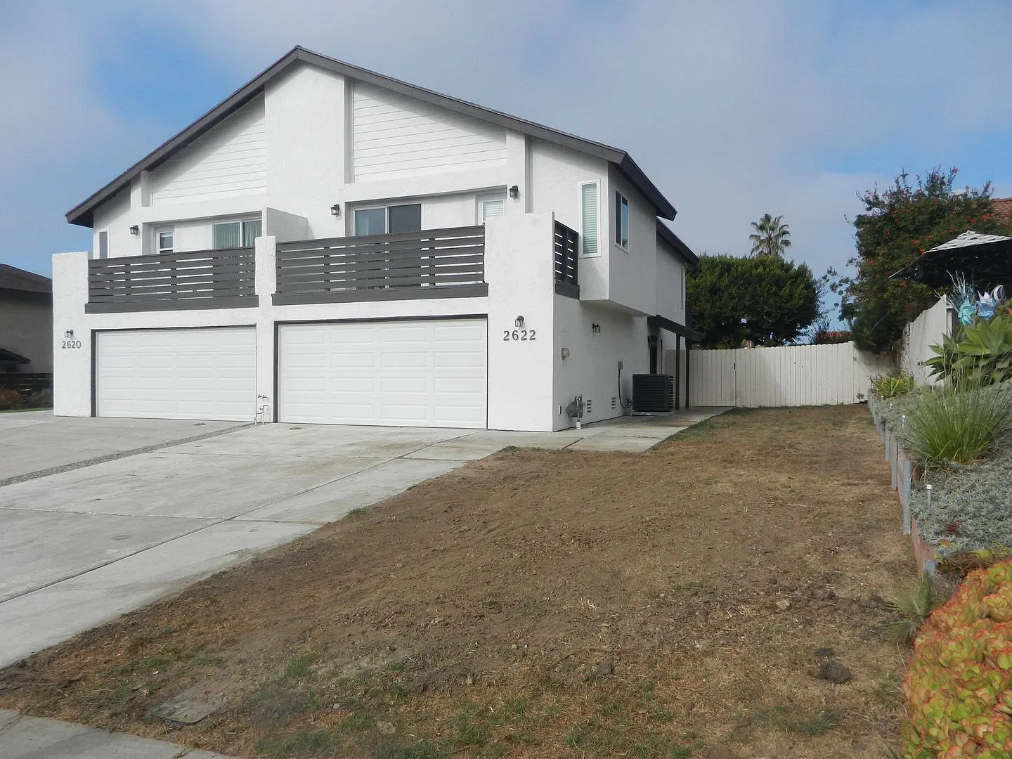 3 Bedroom/ 2.5 Bathroom/ 2 car attached garage/ 1541 sq ft 2 story twin home! — Photo 1