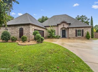 301 Goose Pointe Blvd, Biloxi, MS 39531