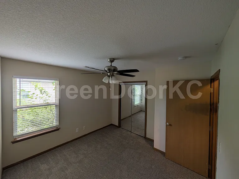 900 Fall Meadow Ln — Photo 8