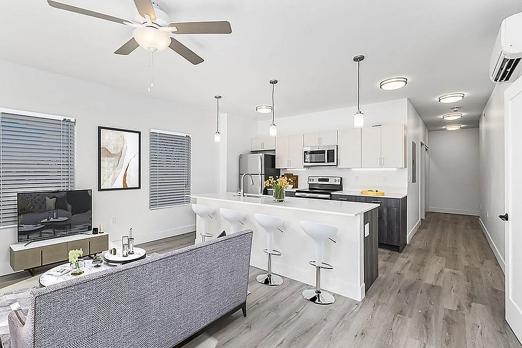 Mesa Residences — Photo 4