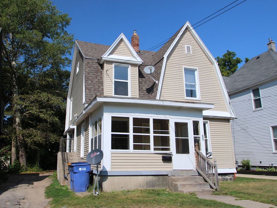 1st image of 863 Franklin St SE
