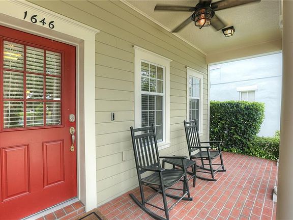 3rd image of 1646 Almond Ave