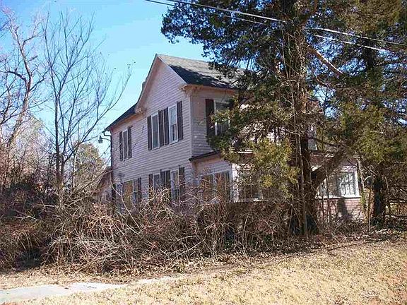 3rd image of 208 W. Lincoln