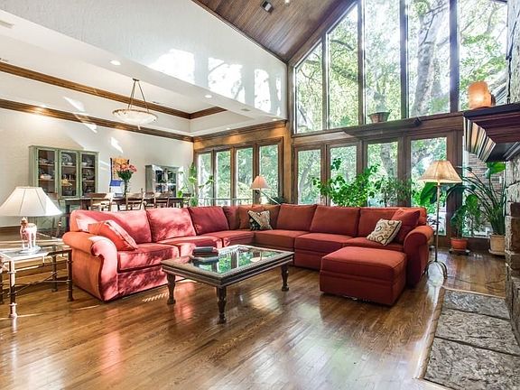 5th image of 14904 Lake Forest Dr