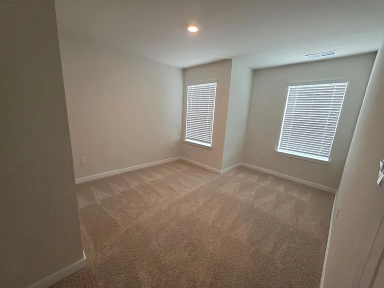 1745 Lawder Cir — Photo 20