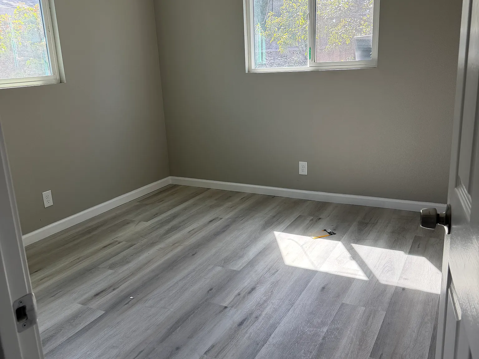 2 bed, 700 sqft, $1,900 — Photo 3