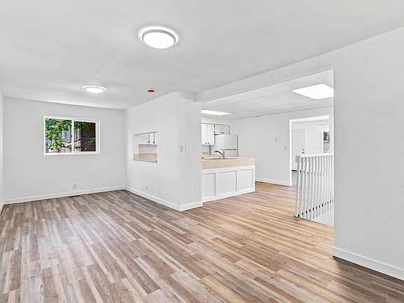 5th image of 1708 E Wabash Ave
