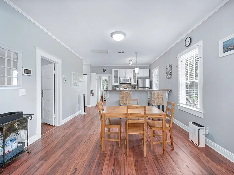 7 Park Ave — Photo 11