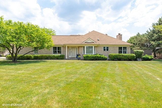 1st image of 1918 Ivy Ln
