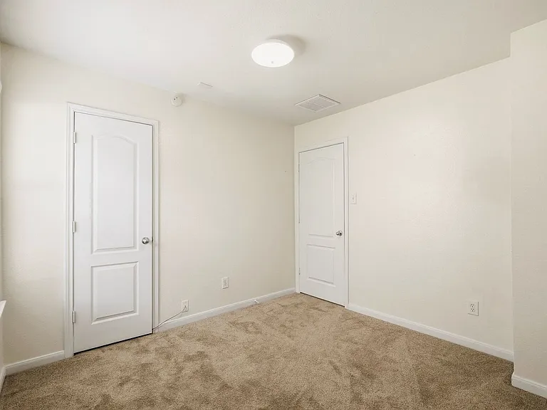 7719 Serene Wood Ln — Photo 20