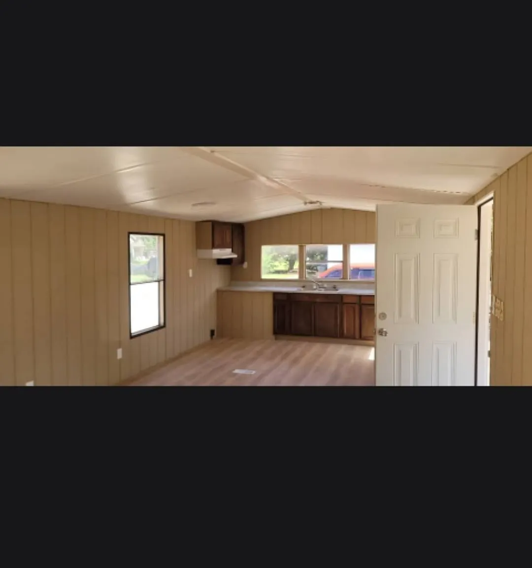 2 bed, $700 — Photo 1