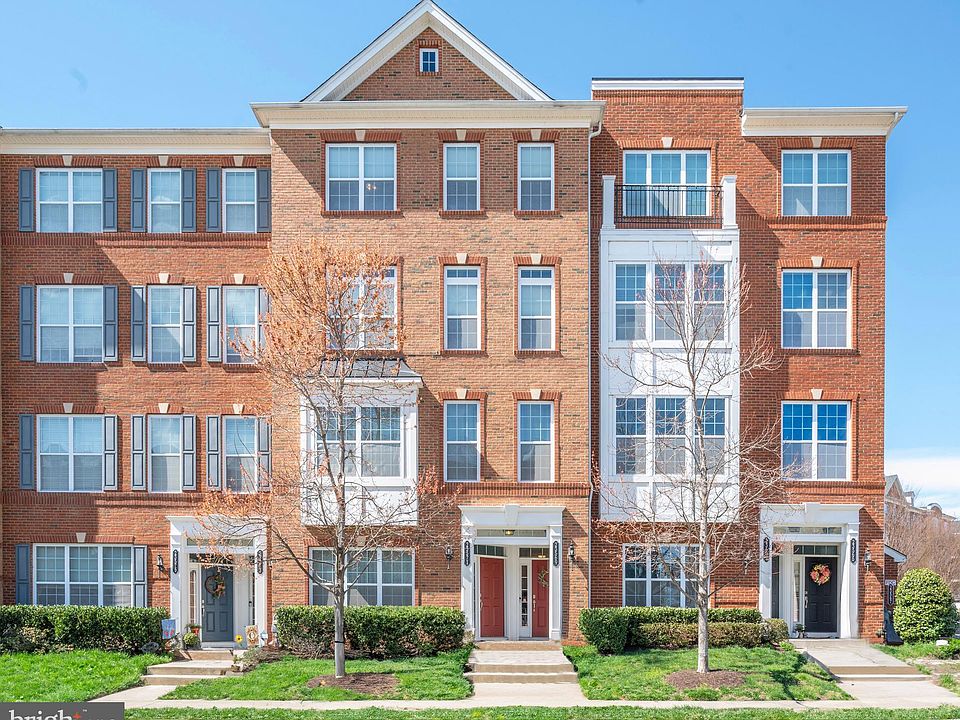 1st image of 23569 Belvoir Woods Ter