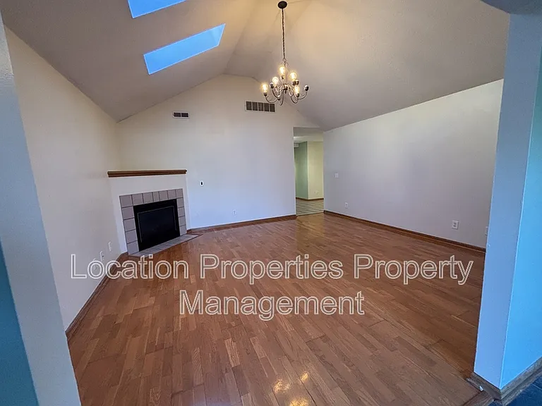 4963 Stoneback Dr W — Photo 21