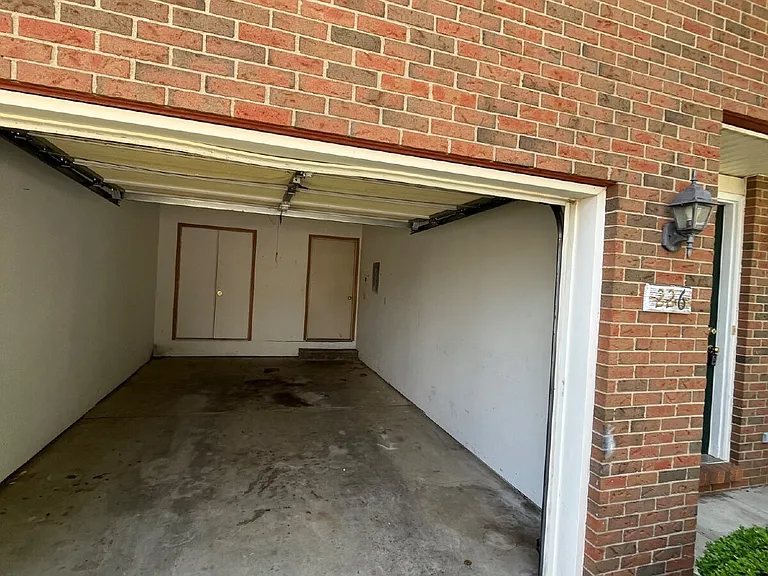 226 Elizabeth Dr — Photo 8