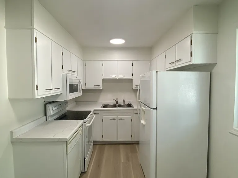 632 Meadow Pl #1 — Photo 4