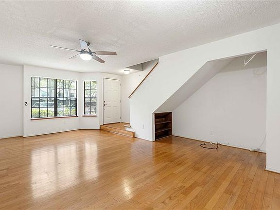 3rd image of 5100 BURCHETTE ROAD #404