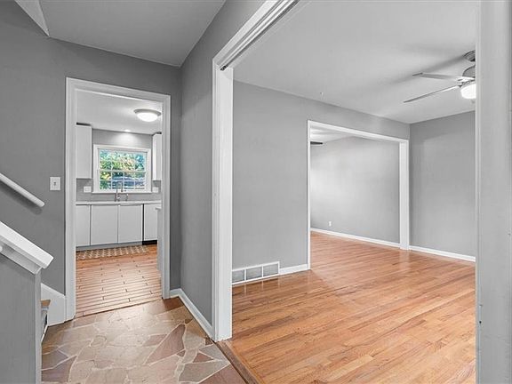 2nd image of 9746 Eby St