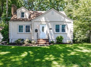 370 Seaford Ave, Massapequa, NY 11758