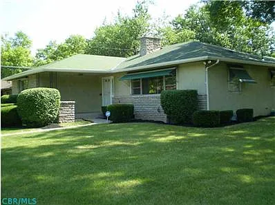 1456 Wakefield Ct W photo 1
