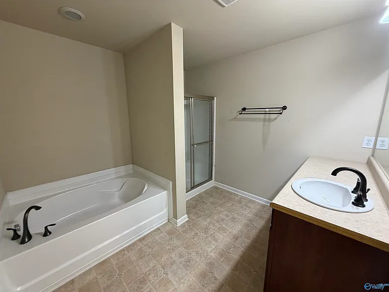 222 Ivyleaf Dr NW — Photo 13