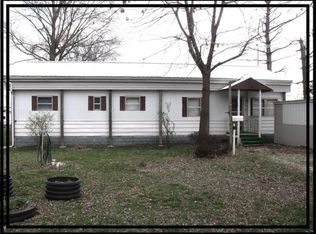 105 Central Ave, Shelbina, MO 63468
