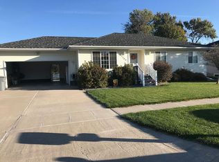 1303 Sunrise Dr, Norfolk, NE 68701