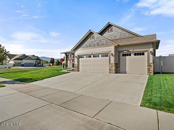 3rd image of 2054 N Ivory Ln