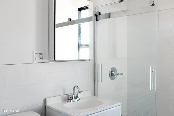 Rented by Citi Habitats | media 6