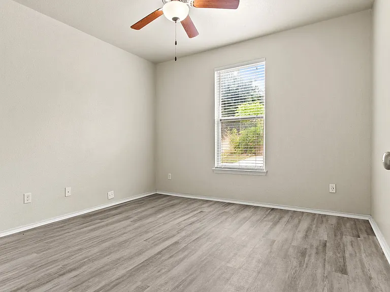 2713 McCart — Photo 25