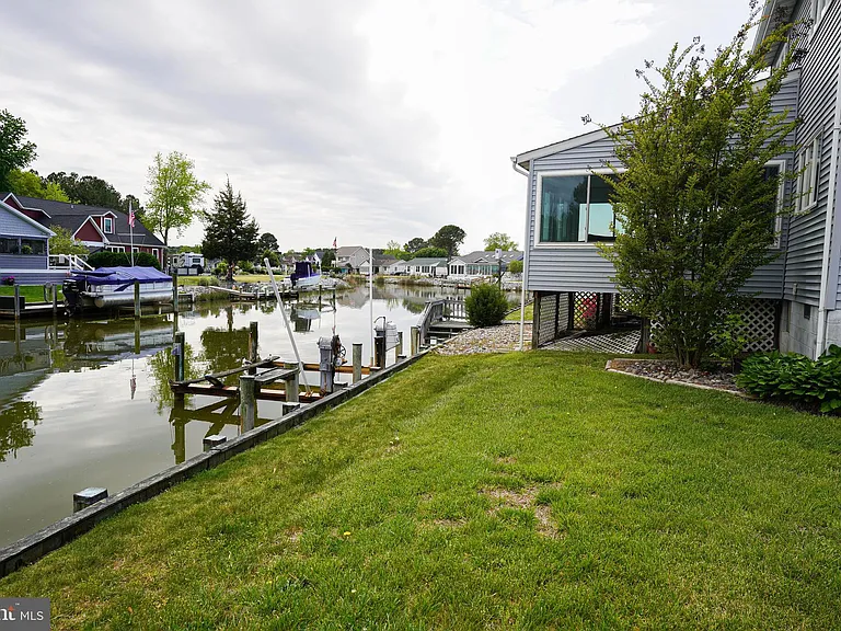 39028 Bayview W — Photo 6