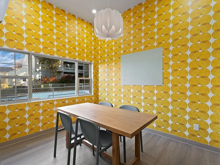 University Park Apartments near Cornell University — Photo 8
