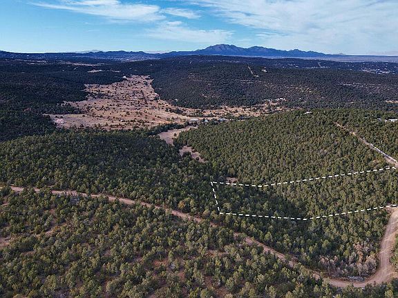 2nd image of 4 Vista Ln