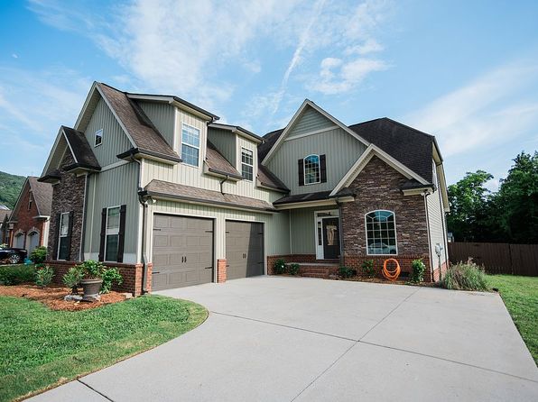 7481 Nightfall Cir