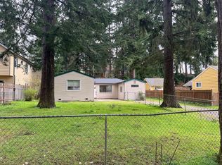 13728 Stone Ave N, Seattle, WA 98133