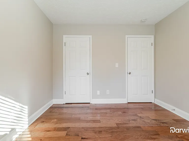 5299 Arrowind Rd — Photo 5