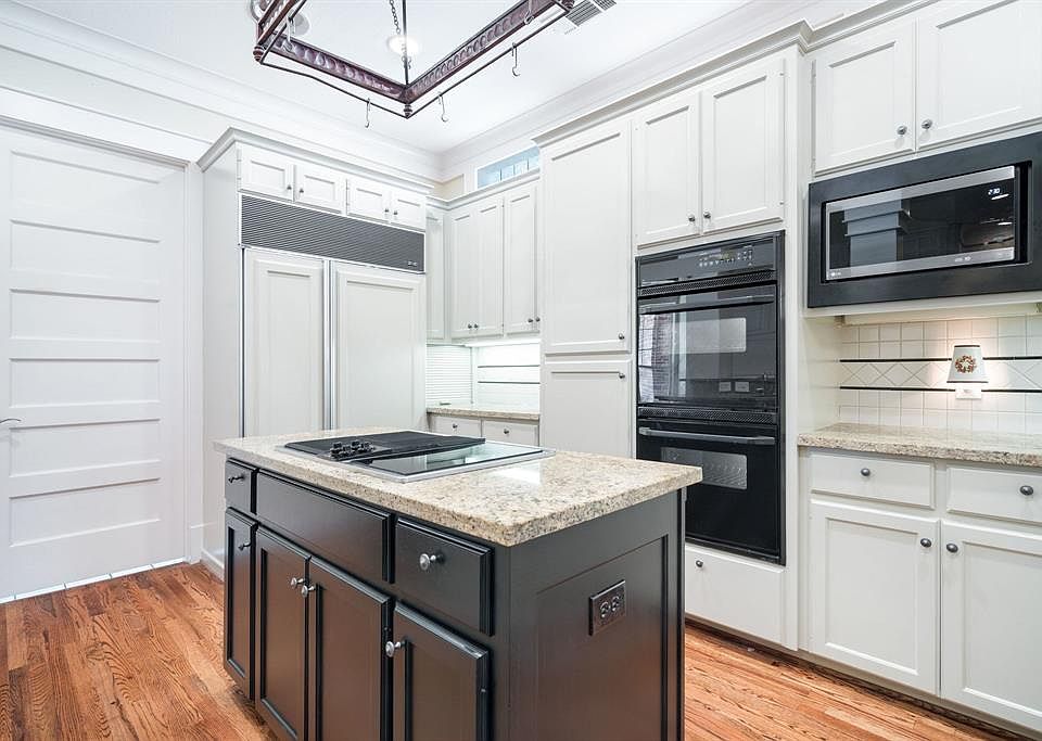 1st image of 7502 S Ballantrae Dr