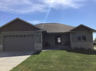 503 Valley Rd, Dane, WI 53529