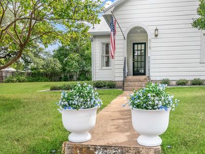 615 W Travis St, Fredericksburg, TX, 78624