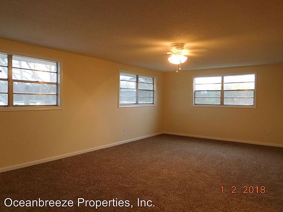 4th image of 1850 Enterprise Ave APT E