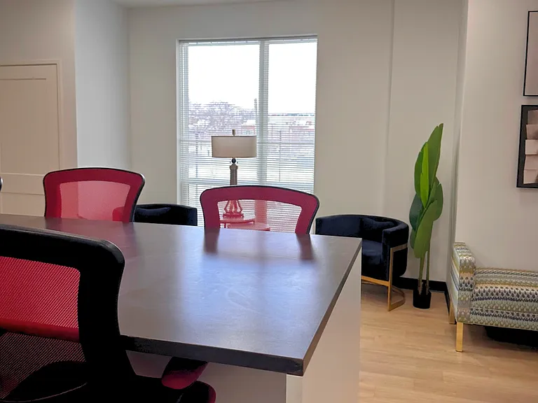 Brush Park Apartments — Photo 12