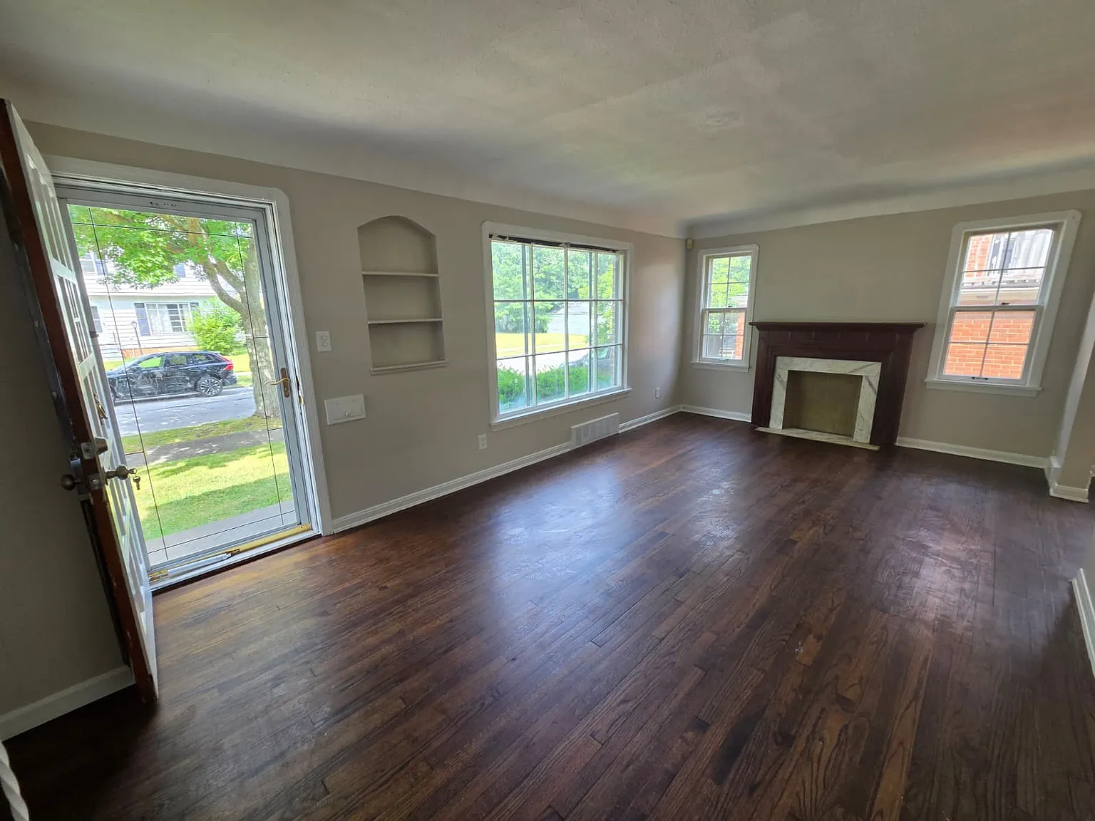 3 bed, 1.5 bath, 1478 sqft, $1,650 — Photo 3