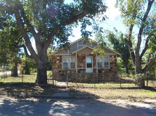 625 W Rainey St, Mason, TX 76856