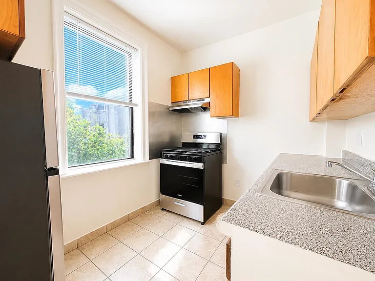429 Fairmount Ave #108 — Photo 7